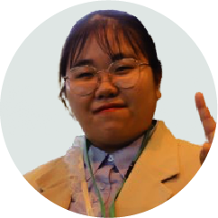 三代愛華さんの顔写真